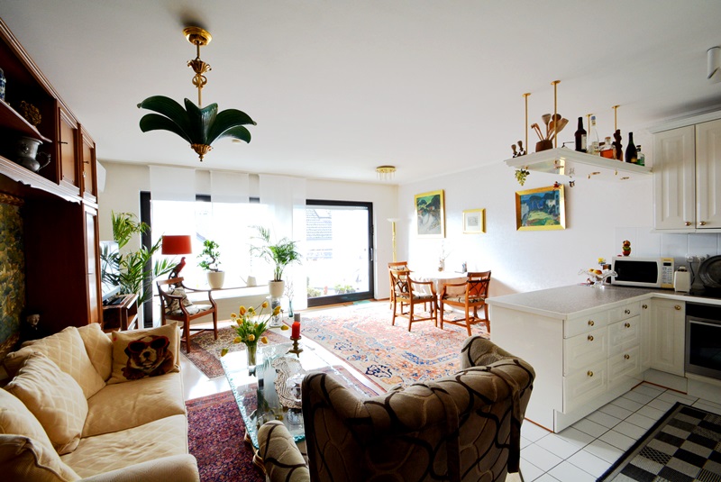PrI 9321 Wohn- und Essbereich, Etagenwohnung Hofheim