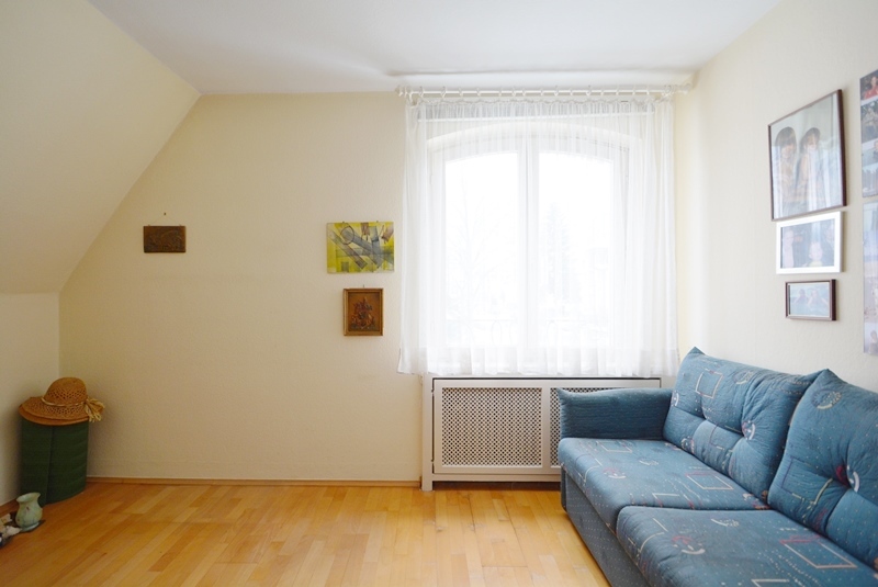 PrI 9270 Zimmer Einfamilienhaus Oberursel