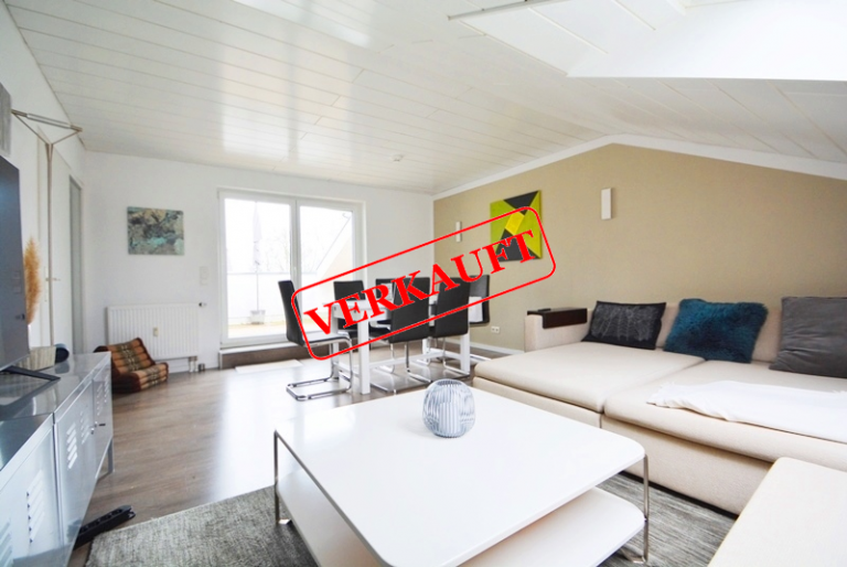 PrI 9301 Wohn- und Esszimmer Dreieich - Offenthal Dachgeschosswohnung VERKAUFT! Dreieich - Offenthal! - Top 2,5-Zi.-DG Wohnung mit Dachterrasse in ruhiger, gr�ner Lage!