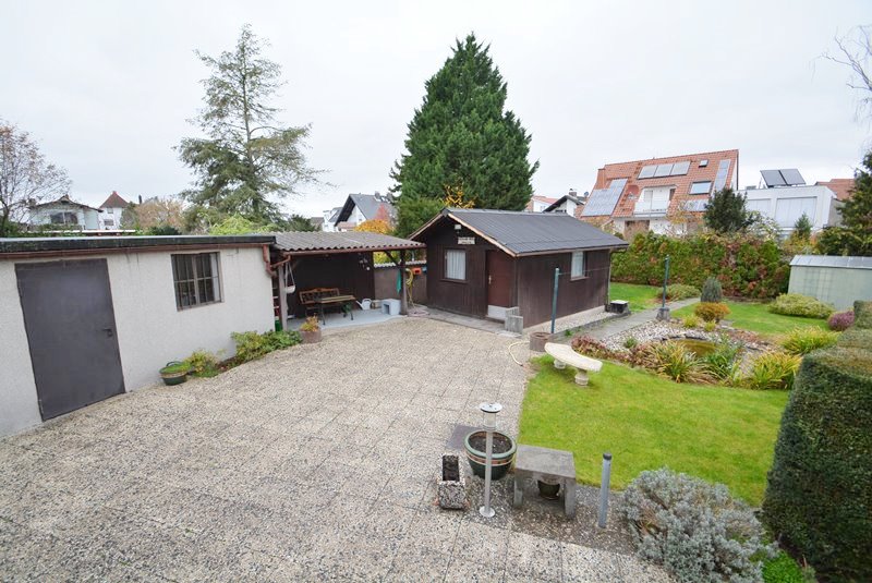 PrI 9216 Hof, Garten mit Teich Einfamilienhaus Weiterstadt