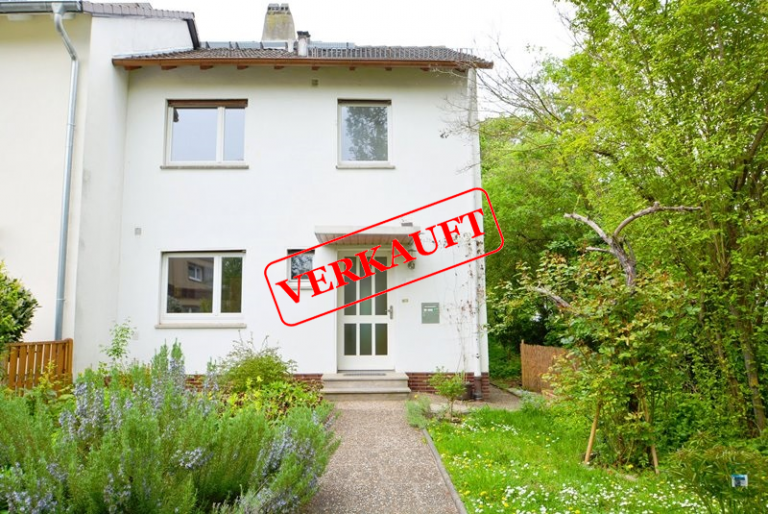 PrI 9220 Haus Ansicht Frankfurt - Preungesheim Reiheneckhaus VERKAUFT! Frankfurt Preungesheim! Gem�tliches REH mit Garten und Garage!