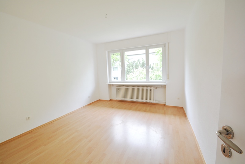 PrI9220 Elternschlafzimmer Reiheneckhaus Frankfurt