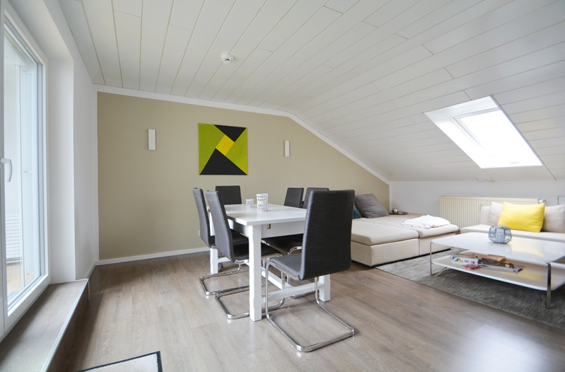 PrI 9300 Wohn- und Esszimmer Dachgeschosswohnung Dreieich