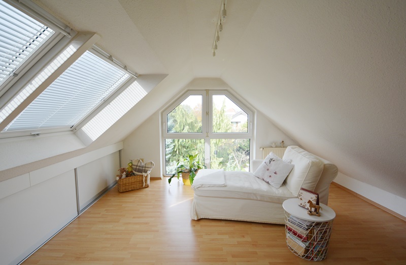 PrI 9320 Zimmer DG Etagenwohnung Dreieich