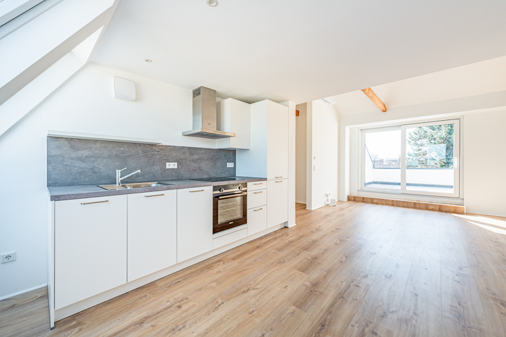 PrI 9304 K�che Etagenwohnung Neu-Isenburg