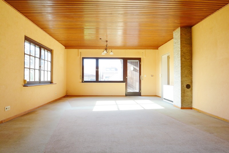 PrI 9218 Wohnzimmer2 Zweifamilienhaus Sulzbach