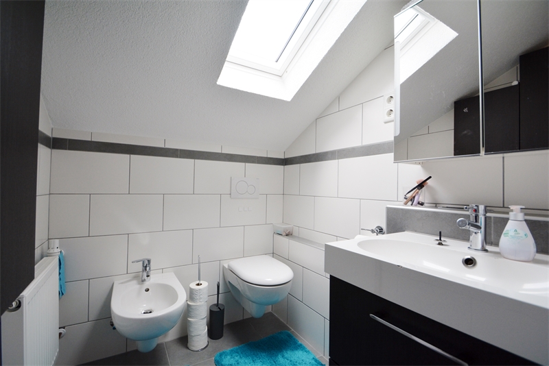 PrI 9337 Bad DG Reihenmittelhaus Rodgau