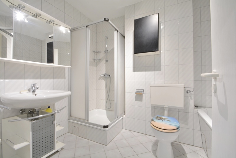PrI 9296 Bad Erdgeschosswohnung Dreieich